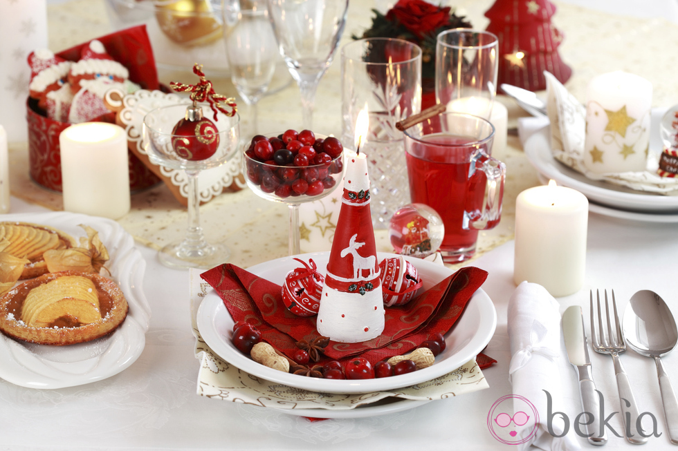 Table setting for Christmas