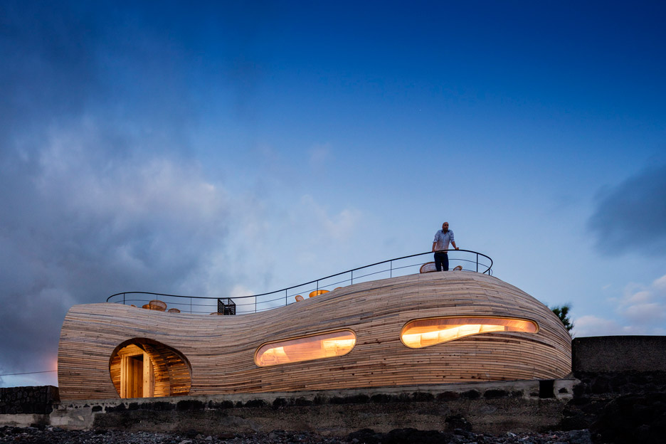 Cella-Bar_FCC-Arquitectura-Paulo-Lobo_dezeen_936_68