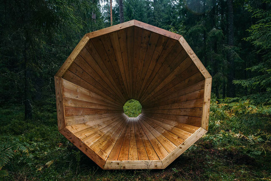 estonian-students-build-amazing-unplugged-walk-in-megaphones-in-the-middle-of-nowhere4_880