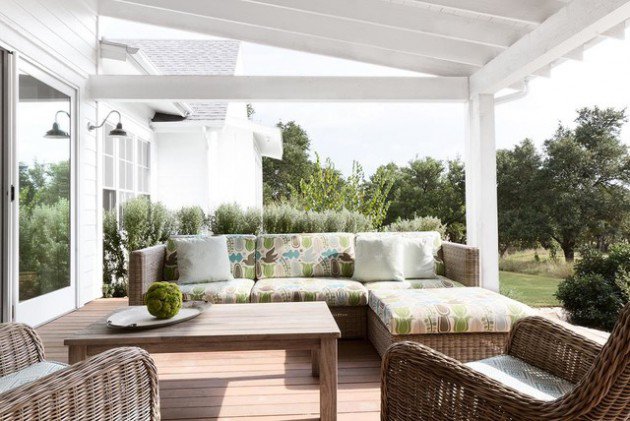 18-Charming-Traditional-Patio-Designs-You-Will-Fall-In-Love-With-4-630x421