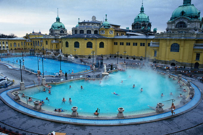 Θερμά λουτρά Szechenyi, Βουδαπέστη