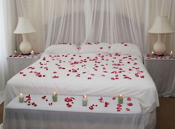 Bedroom-decoration-for-Valentine’s-Day4