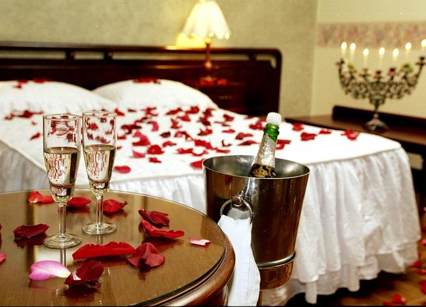 img_ideas_romanticas_para_la_noche_de_bodas_25566_orig