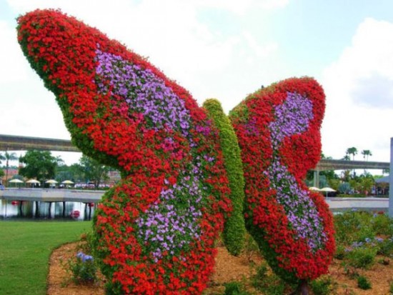 disney-characters-made-of-flowers-photos-05-550x413