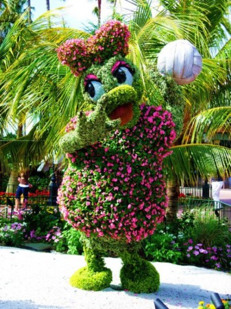 disney-characters-made-of-flowers-photos-09-337x449