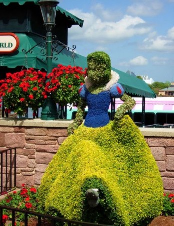 disney-characters-made-of-flowers-photos-11-347x449