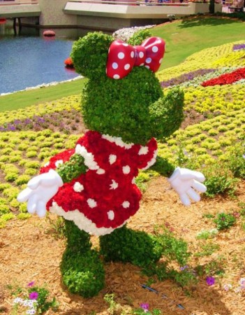 disney-characters-made-of-flowers-photos-15-351x450