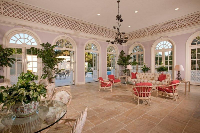 92c8e130-176d-11e4-830a-917a5c2b4dc6_spelling-manor-sunroom-day