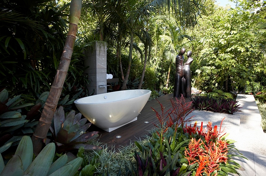 Outdoor-bathroom-with-shower-and-bathtub