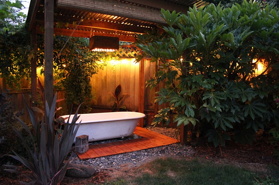 Salvaged-bathtub-at-the-heart-of-a-lovely-backyard-spa