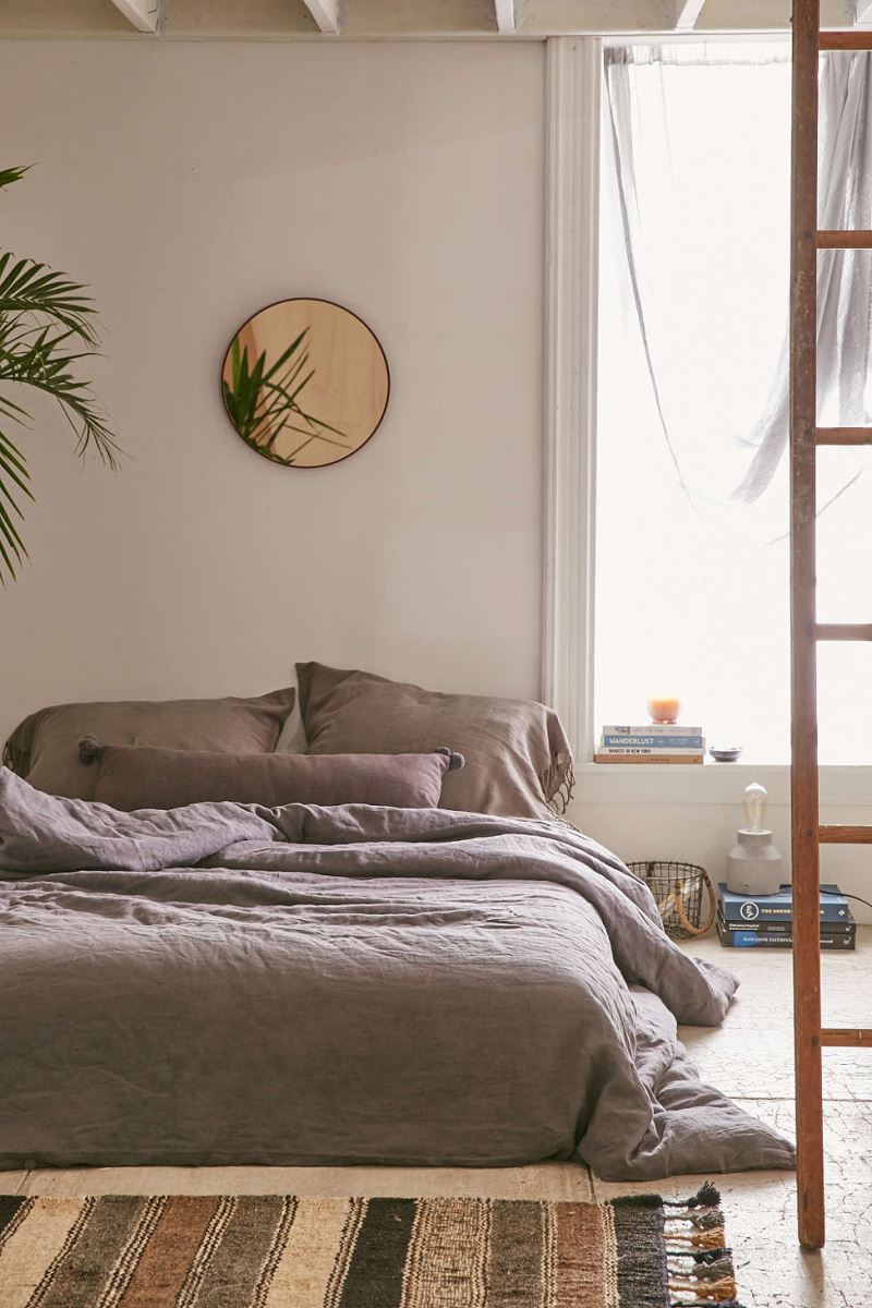 Tropical-plant-in-a-bedroom-from-Urban-Outfitters