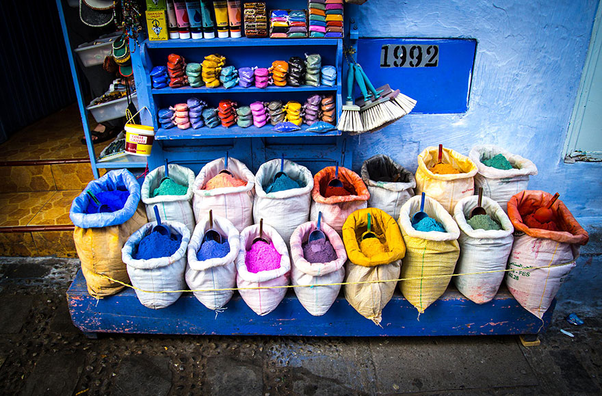 blue-streets-of-chefchaouen-morocco-18