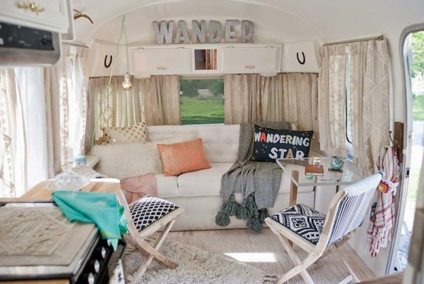 Sarah-Schneiders-Airstream1-600x403