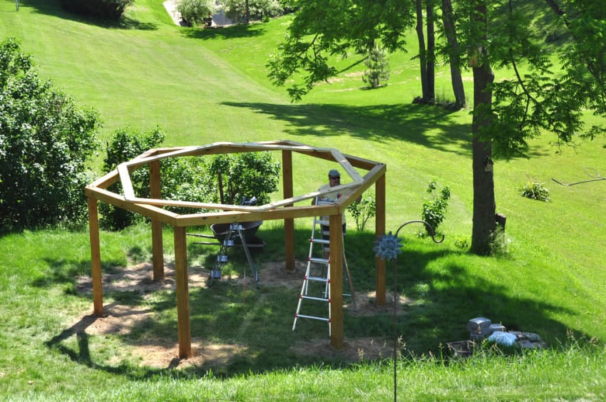 hangingfirepit_f-850x564