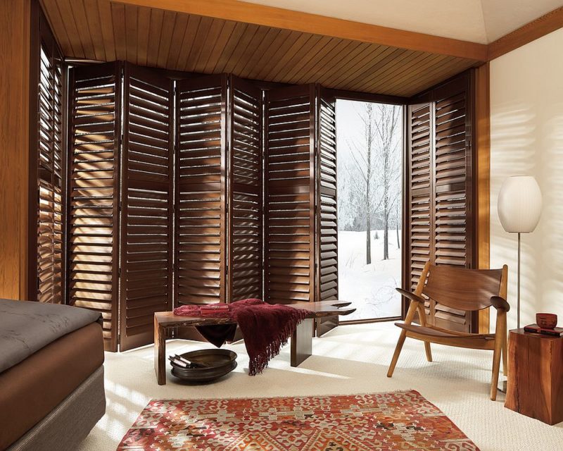 newstyle-hybrid-shutters-for-the-style-conscious-modern-rustic-sunroom