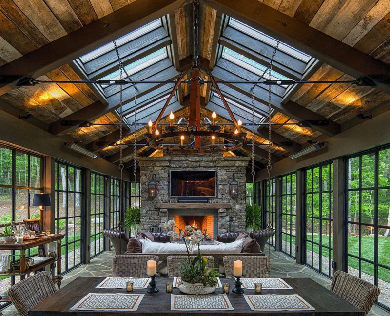 skylights-bring-in-additional-ventilation-into-the-stunning-rustic-sunroom