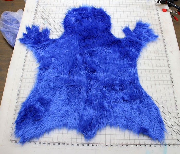 cookie-monster-rug-cut-out-section