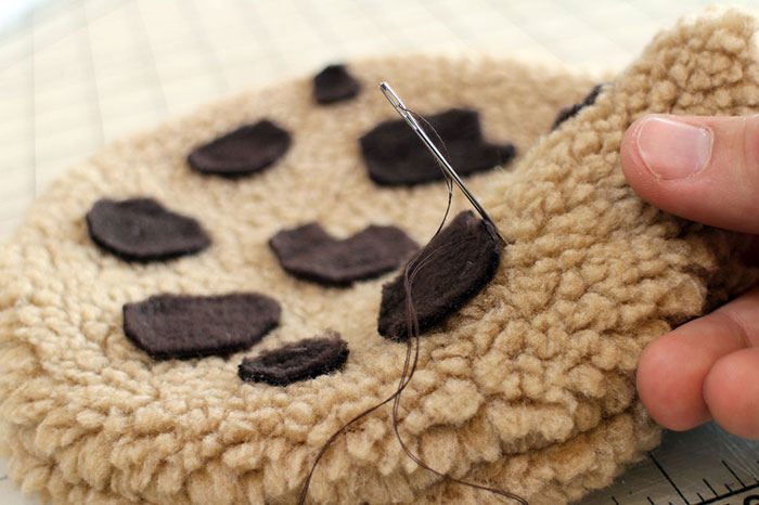 sewing-cookie-monster-pillow